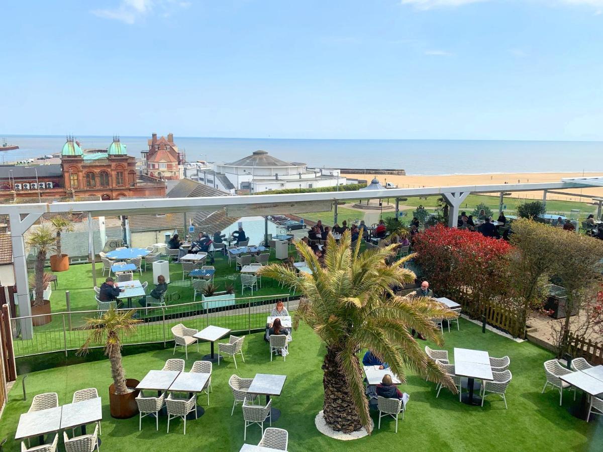 Cliff Hotel Great Yarmouth Bagian luar foto